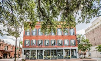 East Bay Inn, Historic Inns of Savannah Collection