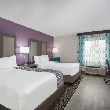 La Quinta Inn & Suites by Wyndham Roanoke Salem Отели в г. Сейлем