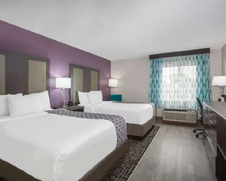 La Quinta Inn & Suites by Wyndham Roanoke Salem セーレムのホテル