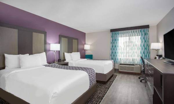 La Quinta Inn & Suites by Wyndham Roanoke Salem
