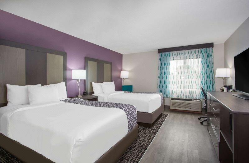 La Quinta Inn & Suites by Wyndham Roanoke Salem