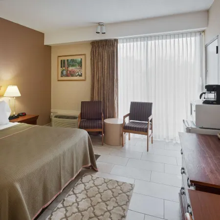 Howard Johnson by Wyndham Toms River