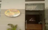 Hotel Putra Kebumen Hotel di Kebumen