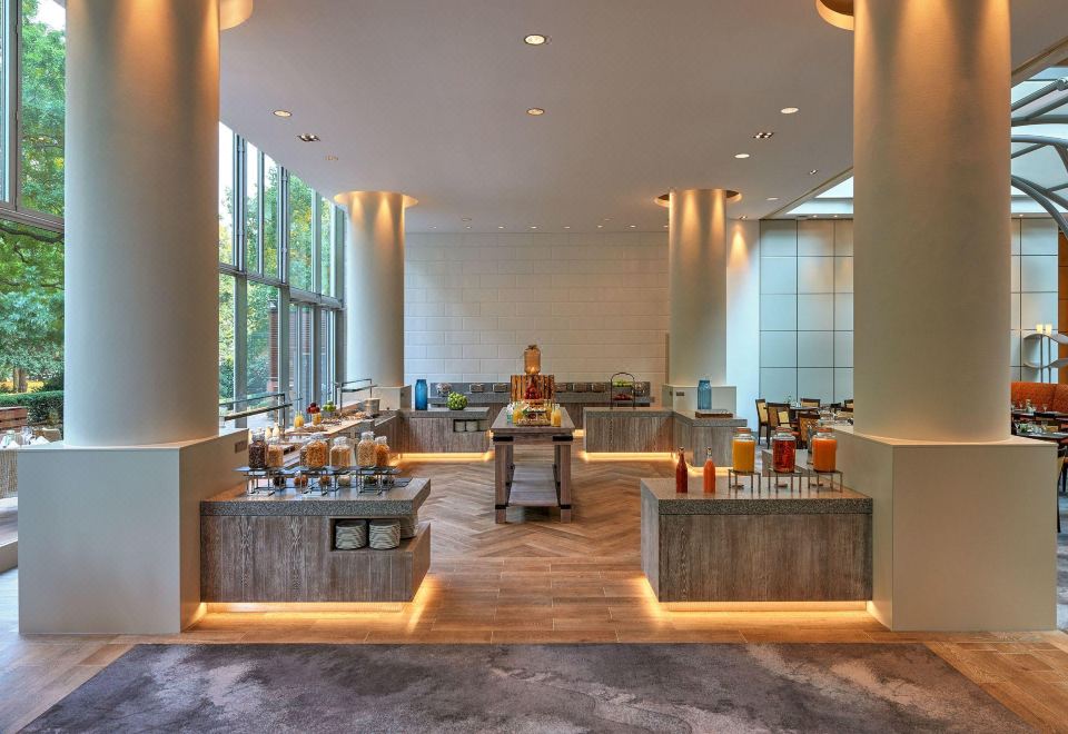 5. 힐튼 프랑크푸르..