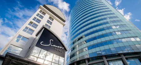 Simon Hotel