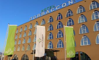Tobbaccon Hotel