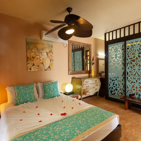 Villas des Alizes Beachfront Suites and Garden Villas