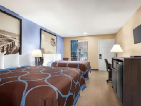 ซุปเปอร์ 8 บายวินด์แฮม โฟลีย์ โรงแรมในโฟลีย์