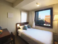 Yokohama Heiwa Plaza Hotel Hotels near 横浜駅東口駅前広場