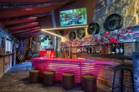 Costa Esmeralda Suites - bar