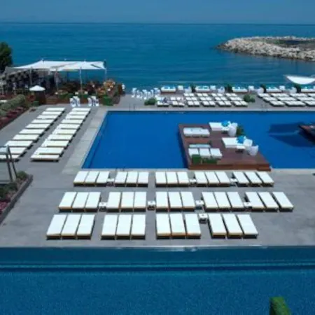 Veer Luxury Boutique Hotel & Beach Club