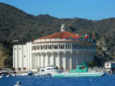 Aurora Hotel Các khách sạn gần Đảo Santa Catalina