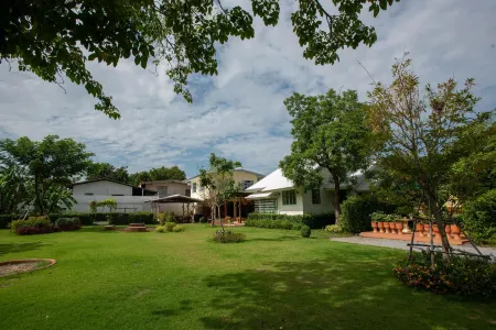 Baan Suan Krung Kao