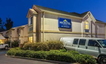 Microtel Inn & Suites by Wyndham Auburn