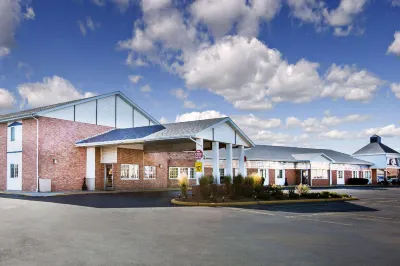 Wyndham Garden Ankeny/Des Moines Hotels near Casey's