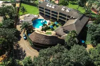Dolphin Suites Hotel a 