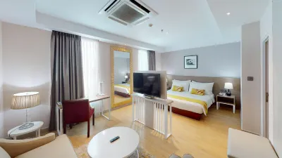 PARK HOTEL Cawang - Jakarta Hotel dekat Warung Aris MDR