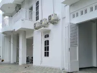 RedDoorz Syariah at Jalan Godean Hotel a Godean