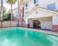 錢德勒I-10美吟飯店 - 游泳池