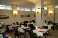 Hotel Kristall Hotels in Trezzano sul Naviglio