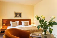 Sofia Place Hotel by Hmg