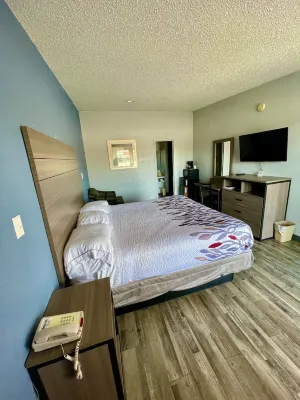 Delux Inn Cleburne Hotels in Cleburne