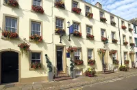 Georgian House Hotel فنادق في Cleator Moor