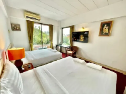 แมงโก ลากูน เพลซ