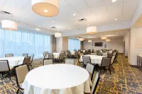 Hampton Inn & Suites Grand Rapids/Downtown, MI - sarapan