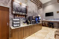 聖約翰機場貝斯特韋斯特優質套房酒店 - 早餐