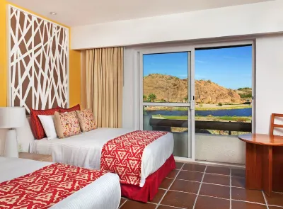 Loreto Bay Golf Resort & Spa at Baja Hotel dekat Malecon
