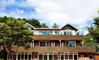 Nami Island Starry Glow Pension