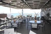 Meliton Inn Hotel & Suites by the Beach - breakfast