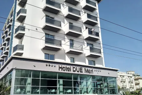 호텔 두에 마리 리미니