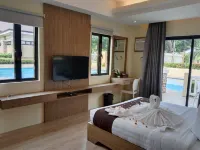 Aquamira Hotel & Resort Các khách sạn ở Tanza