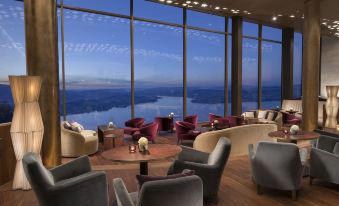 1. 뷔르겐스톡 호텔..