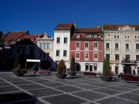 Main Square Apartments & More