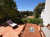 Holiday House in a Quiet Area Near the Sea, Private Garden, Terrace and BBQ