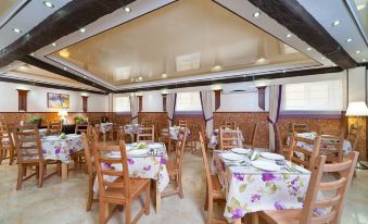 Pavel Guest House