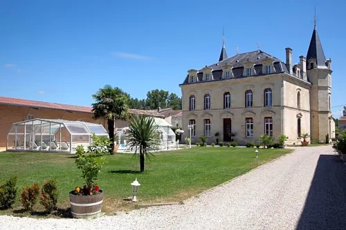 Hôtel la Tour Perrier Hotels in Blaye-et-Sainte-Luce