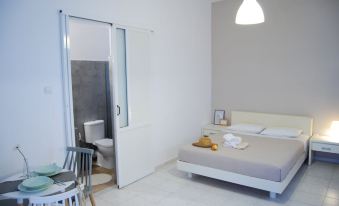 Galini Rooms & Apartments Syros