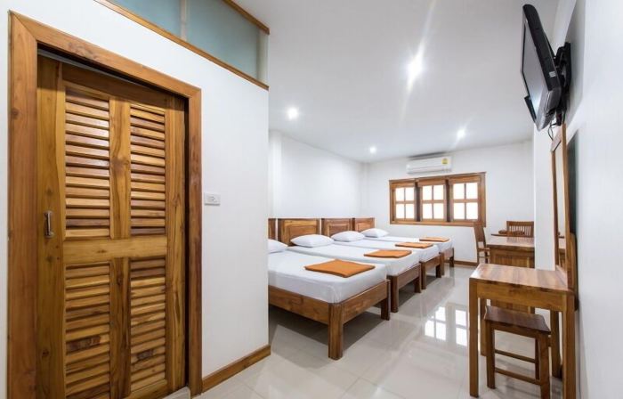 Thongphaphum Place