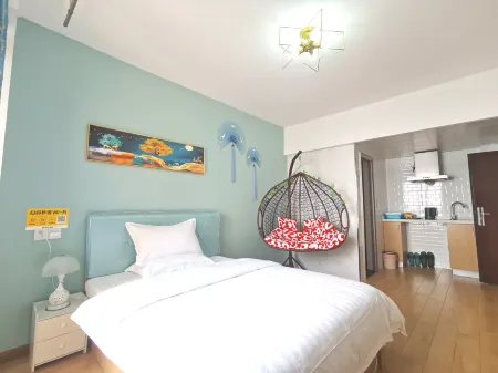 Jinyue Homestay Отели рядом с достопримечательностью «Chongqing Traffic Vocational Institute»