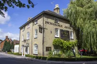 The Pembroke Arms Hotel a Wilton