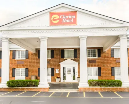 Clarion Hotel Conference Center - North Hotels near Kentucky Horse Park