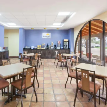 Days Inn by Wyndham Uvalde