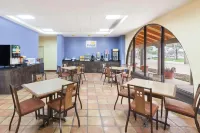 尤瓦爾迪溫德姆戴斯飯店 尤瓦爾迪住宿飯店