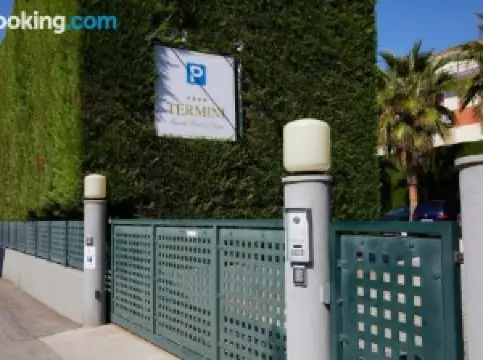 Termini Beach Hotel & Suites