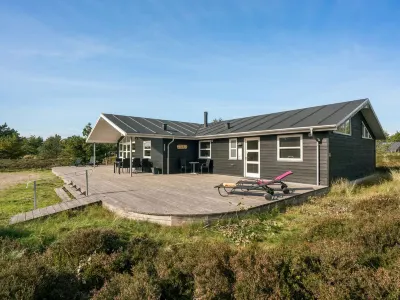 "Haghbarth" - 2.3km from the Sea