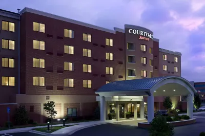 Courtyard Cincinnati North at Union Centre Hotel dekat Las Copas Mexican Restaurant